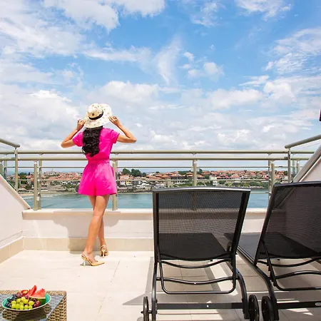 فندق Antea - By The Sea 4*